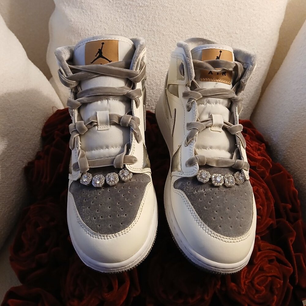 Jordan 1 Retro High OG 'Crystal Pack' size 8.5 Womens